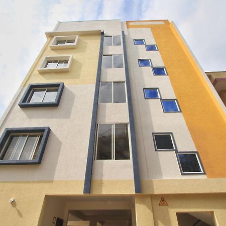 Hotel O Manu Residency Бангалор Екстериор снимка