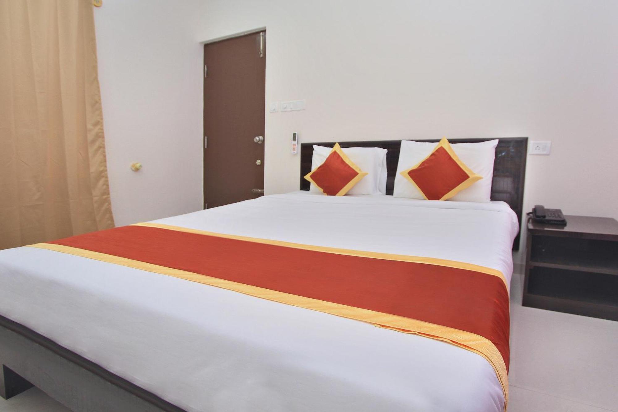 Hotel O Manu Residency Бангалор Екстериор снимка